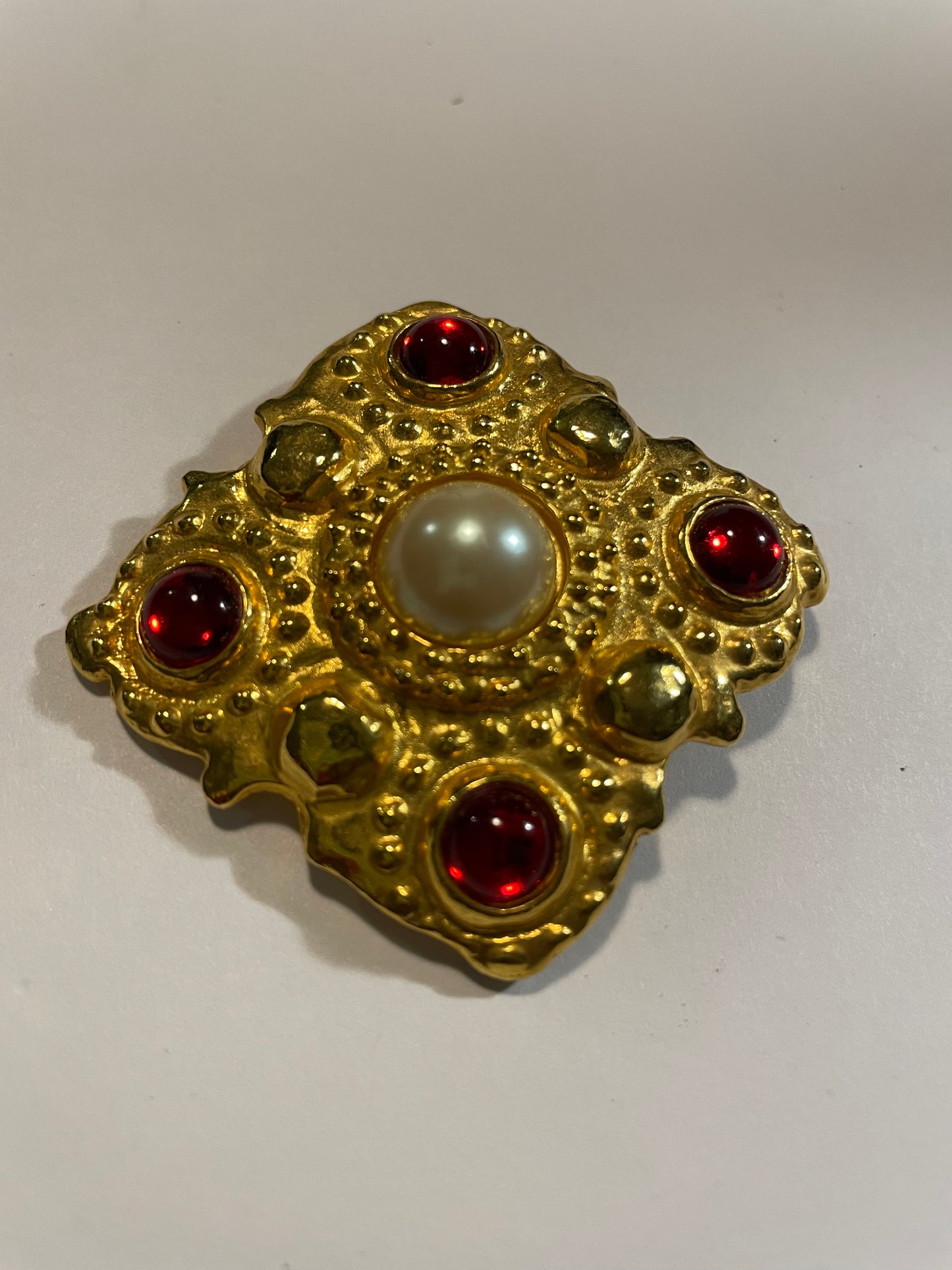 Gold Tone Brooche